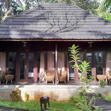 Kasuari Valley Beach Resort Sorong Luaran gambar