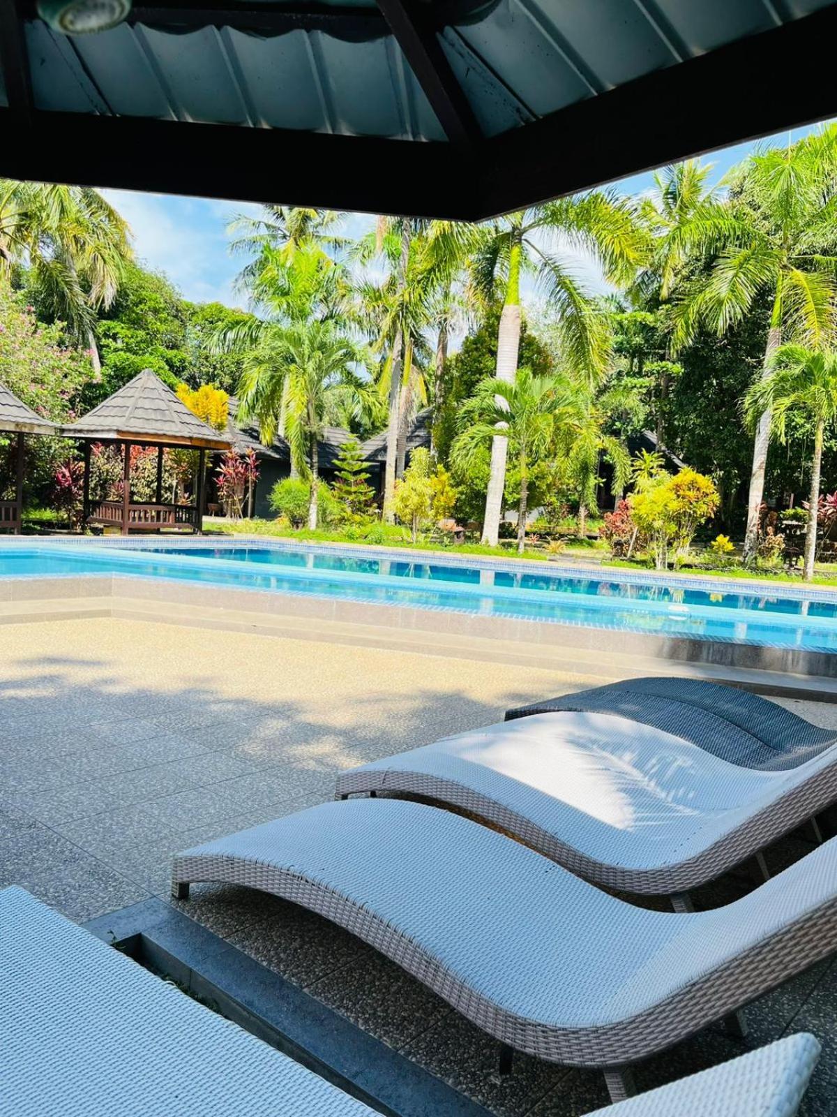 Kasuari Valley Beach Resort Sorong Luaran gambar